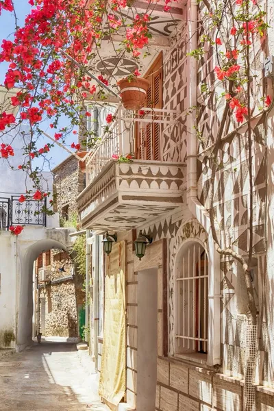 Τοπικές Προτάσεις & Κρατήσεις